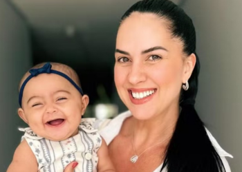 Graciele Lacerda relata desafios na amamentação da filha: ‘Fiz de tudo’