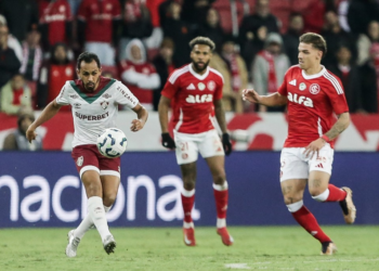 Fluminense vence Internacional e segue em ascensão no Brasileirão