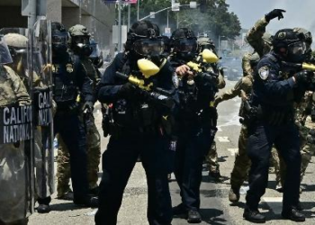 Corte permite que Trump mantenha, por enquanto, tropas em Los Angeles