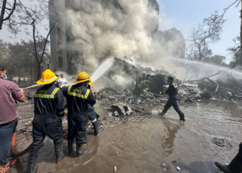 Air India anuncia novo pagamento às famílias, e indenização por vítima de acidente aéreo pode passar de R$ 780 mil