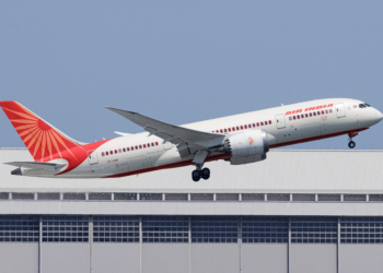 Avião da Air India com destino a Nova Déli retorna para Hong Kong após problemas técnicos
