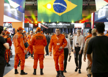 Sessão Solene homenageia a líderes religiosos na ALMT