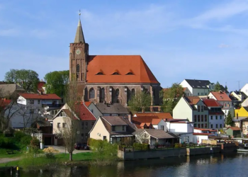 Cidade da Alemanha oferece moradia de graça para atrair moradores