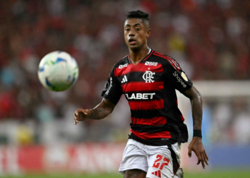 Justiça aceita denúncia, e Bruno Henrique, do Flamengo, vira réu por fraude esportiva