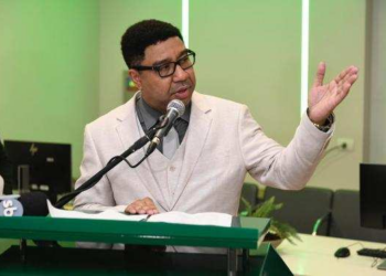 Ex-presidente da Unimed entregava dinheiro em espécie para funcionárias depositarem nas contas dele, aponta MPF