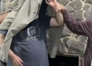 Morre ciclista atropelada por juiz que dirigia bêbado com mulher pelada no colo