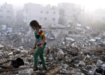 VÍDEO – População saqueia caminhões de comida em Gaza; fome matou mais de 130