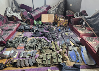 Israel encontra túnel usado pelo Hamas em Gaza cheio de armas e explosivos; VÍDEO