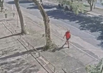Vídeo mostra mulher caminhando pela UFMT momentos antes de ser assassinada