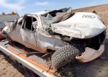 Jovem de 23 anos capota Strada e morre