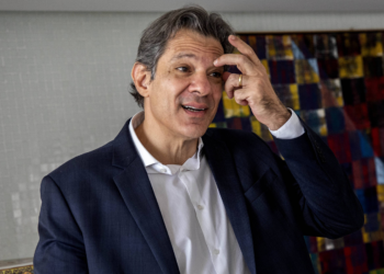 Haddad defende reverter 'redução muito grande' de impostos dos super-ricos