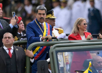 Maduro pede drones a militares e fala em guerra moderna no Dia da Independência da Venezuela