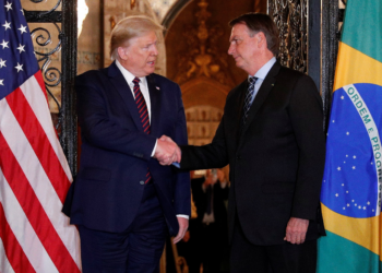 Trump volta a defender Bolsonaro nas redes sociais: 'Caça às bruxas'