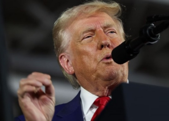 Trump impõe tarifa de 50% a produtos do Brasil