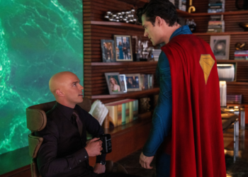 Novo 'Superman' político revolta ultradireita nos EUA