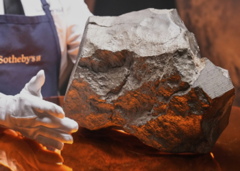 Rocha marciana vai a leilão nos EUA e pode custar até R$ 22 milhões