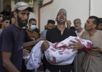 Israel ordena evacuações em Gaza enquanto negociações de cessar-fogo travam e ofensiva militar se amplia