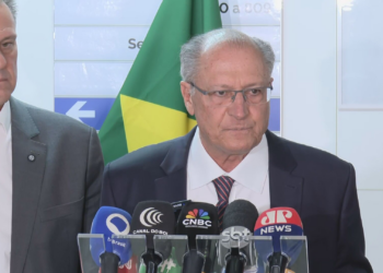 'Espero que ajude a acelerar o diálogo e a negociação', diz Alckmin sobre processo de Lei de Reciprocidade
