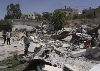 Governo Trump revoga vistos de membros da Autoridade Palestina, adversária do Hamas, por acusações de 'terrorismo'