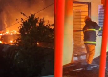 Homem que tentou matar advogada com machado e incendiou casa é preso