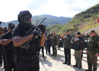 Governo Maduro pede que ONU exija aos EUA cancelar envio de navios à costa da Venezuela e fala de 'gravíssima ameaça'