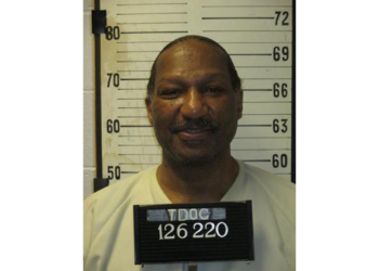 Condenado à morte reclama de dor intensa durante execução com injeção letal e levanta polêmica nos EUA