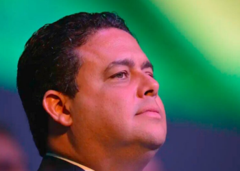 Quem é o ex-presidente da OAB que pediu “bala na nuca” para Bolsonaro