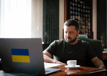 Zelensky pede apoio aos EUA nos esforços para cessar-fogo: 'Todos unidos pela ideia de que a guerra precisa acabar'