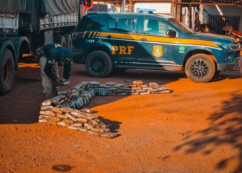 PRF apreende 140 tabletes de cocaína em Várzea Grande