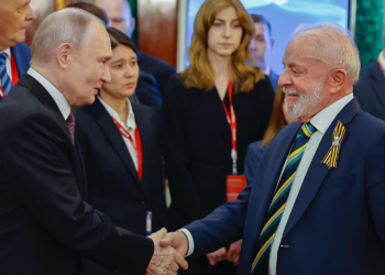 Lula fala por telefone com Putin e discute guerra na Ucrânia