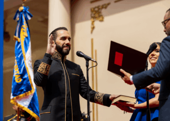 El Salvador aprova projeto que permite 'reeleição sem fim' e aumenta mandato presidencial