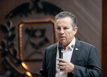 Mauro Mendes dá aula magna em MBA no TCE