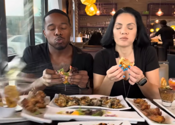 'Experiência de quase morte': casal é atingido por SUV enquanto comia em lanchonete nos EUA; VÍDEO