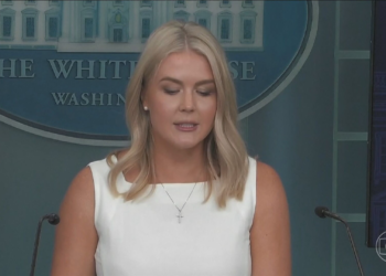 Agências de notícias internacionais dizem que os EUA enviaram três navios de guerra para perto da Venezuela