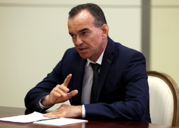 Ataque de drone da Ucrânia provoca incêndio em depósito de petróleo na Rússia, diz governador