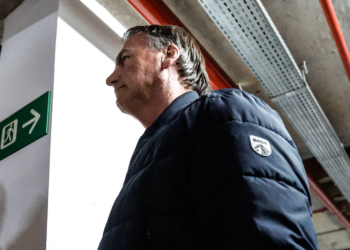 PF afirma que Bolsonaro recebeu R$ 30 milhões em um ano