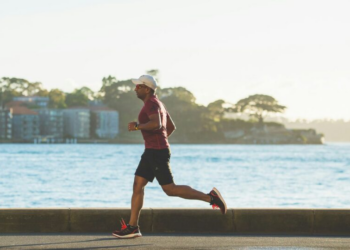 Entenda como o exercício físico pode auxiliar no controle do pré-diabetes e da insônia