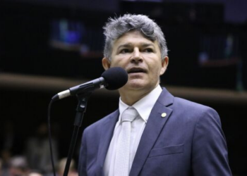 Medeiros vê áudios vazados como cortina de fumaça: "toda vez que acontece algo com Moraes, ele solta alguma coisa"