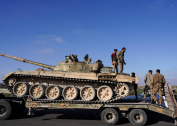 Ataque de Israel com drone mata seis soldados na Síria durante negociações por normalização, diz TV local