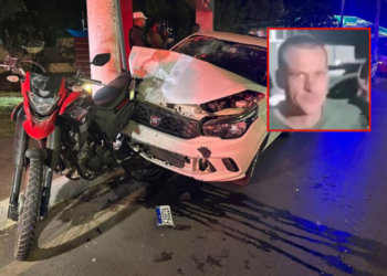 Vídeo mostra momento em que PM que deu soco em jornalista da TV Vila Real chega à delegacia