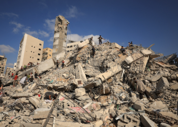 Israel ordena nova evacuação na Cidade de Gaza e destrói mais um prédio residencial