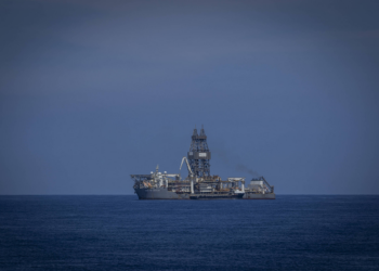 Opep+ decide aumentar produção de petróleo, enquanto Arábia Saudita busca gerar receita