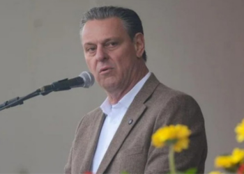 Fávaro é vaiado por agricultores; veja vídeo