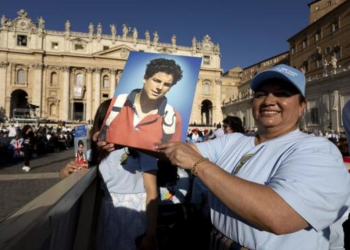 Saiba quais foram os milagres de São Carlo Acutis, que acaba de ser canonizado