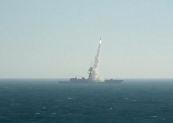 Rússia divulga vídeo de lançamento de novo míssil hipersônico