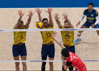 Brasil estreia no Mundial de vôlei com vitória contra a China