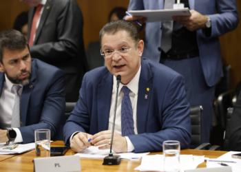 Motta deve votar urgência para anistia nesta quarta, dizem líderes bolsonaristas após reunião