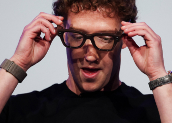 Meta lança óculos inteligentes com tela integrada ao WhatsApp e Instagram