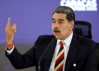 Maduro levará militares às comunidades para treinamento da população