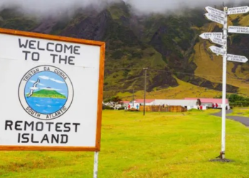 Como o lugar habitado mais remoto da Terra tenta proteger sua única fonte de renda